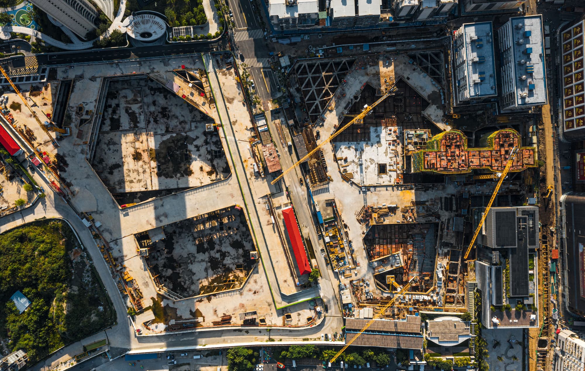 Large-scale flood hazard assessment